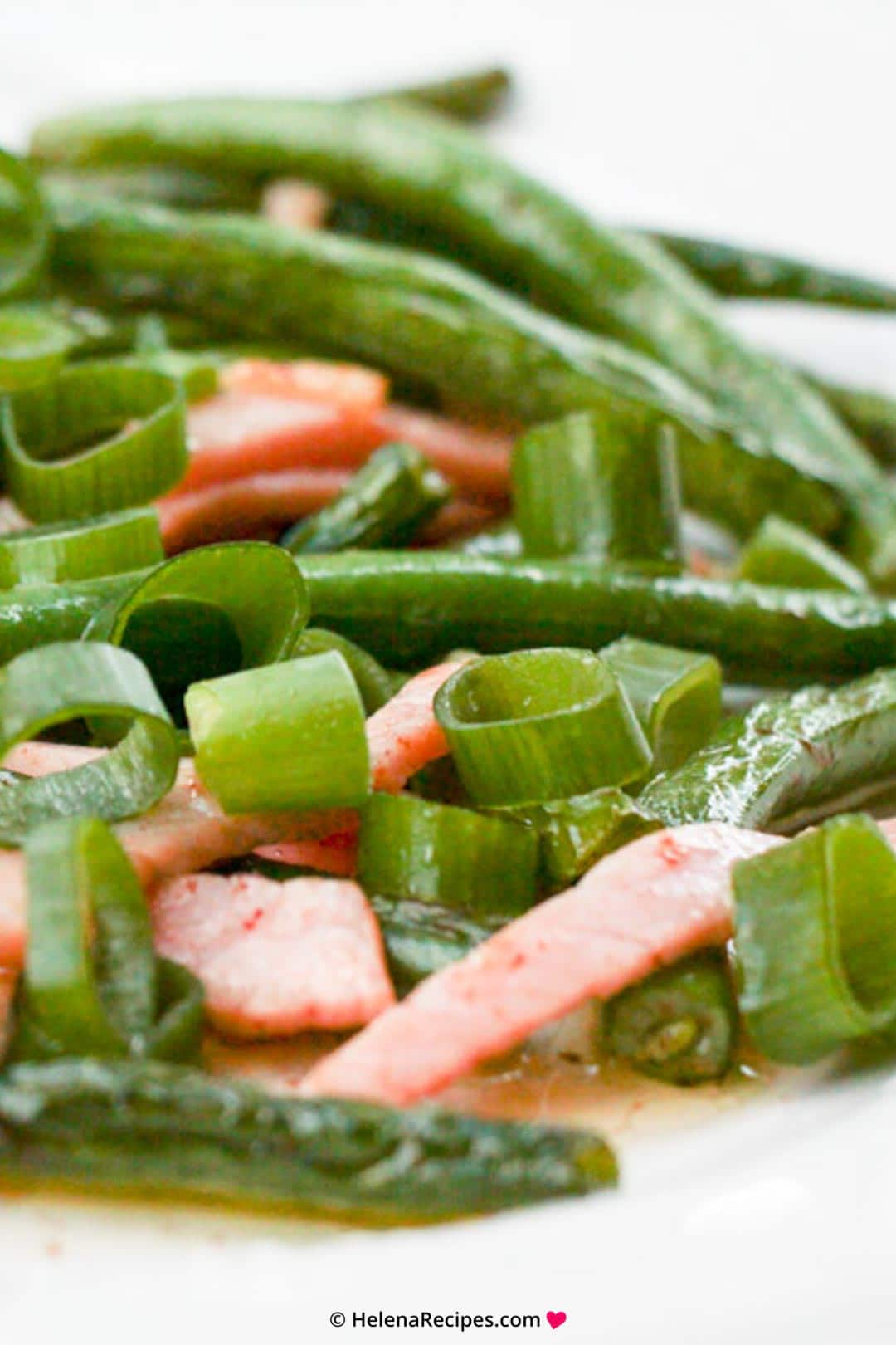 Easy-to-Make French Green Beans with Bacon - Helena Recipes