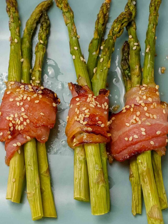 How to Make Bacon Wrapped Asparagus with Honey